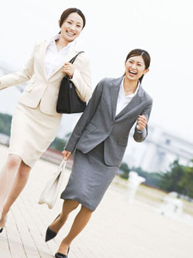 職場女性需注意的穿衣禮儀6類準(zhǔn)則