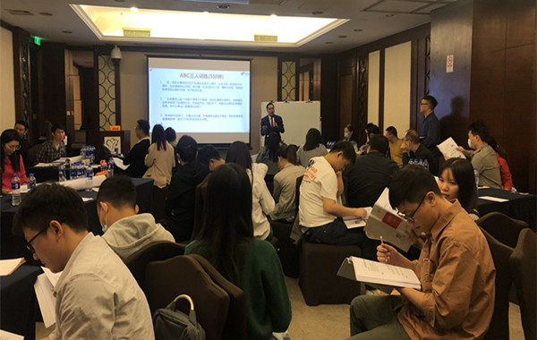 某知名化妝品集團《企業(yè)管理心理學》第二期課程圓滿完成！